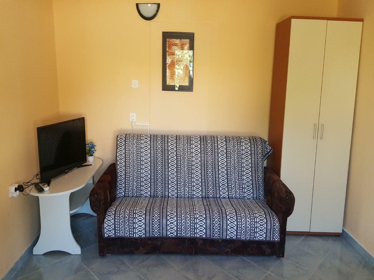 Apartment Silvija Liznjan Bagian luar foto